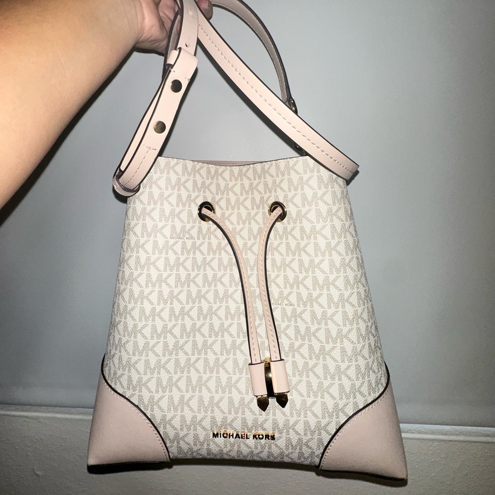 Michael Kors Mercer Gallery medium